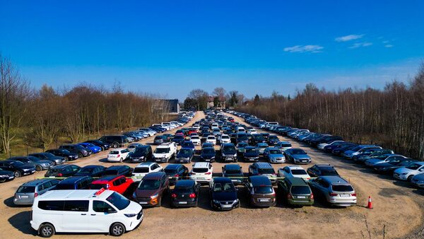 Cennik parkingu przy lotnisku Balice